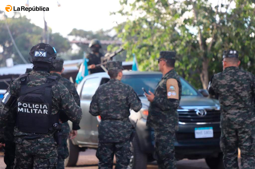 Las Fuerzas Armadas informan que el material electoral salió rumbo a los centros de acopio municipal de Francisco Morazán.  La institución a - Cover Image
